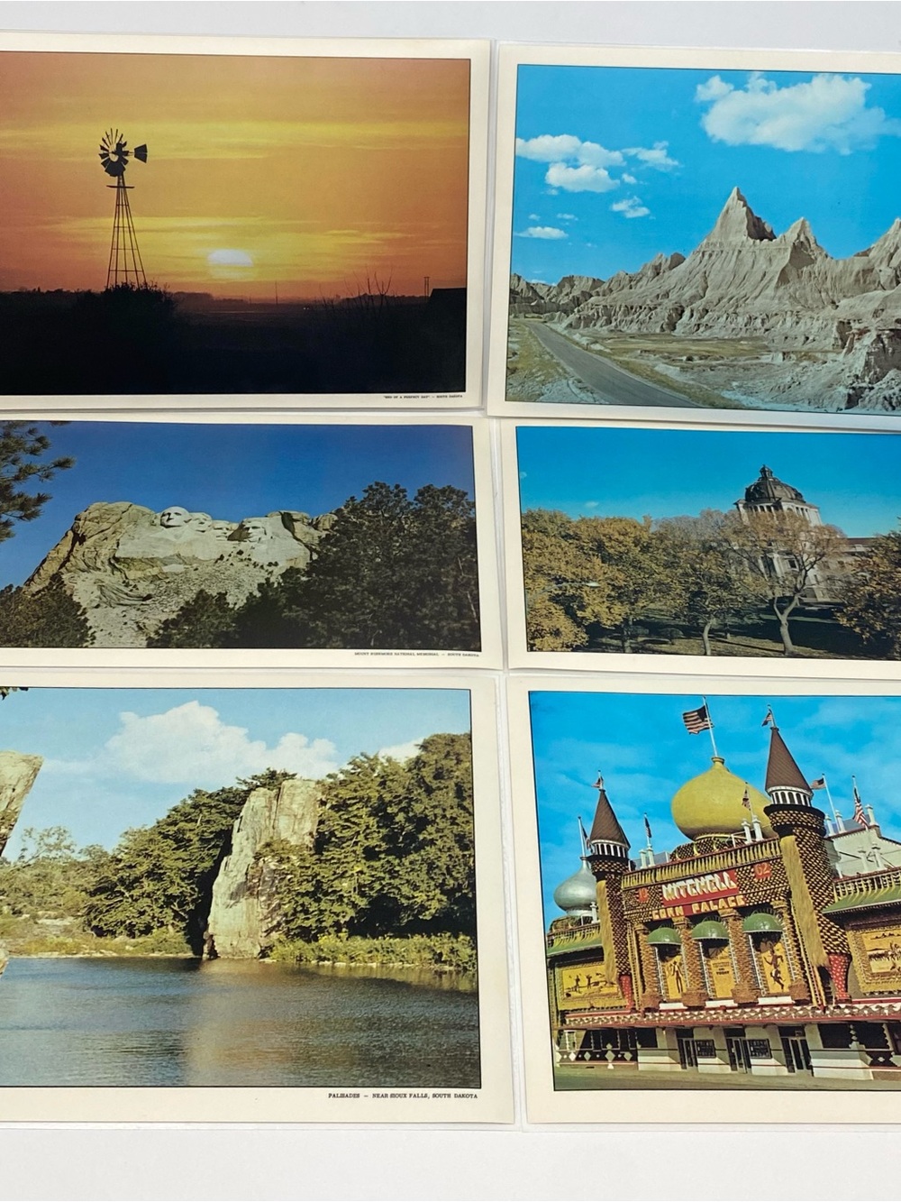 Vintage South Dakota Bright America Placemat Set Landmarks